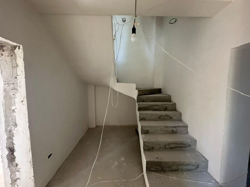 Carol vizavi Parc zona discreta superba 2 min. Parc Casa uluitor de cocheta