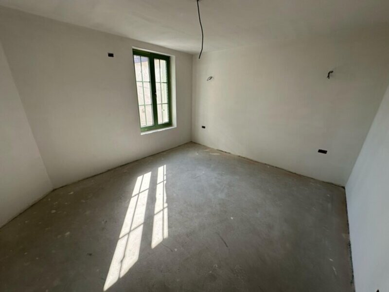 Carol vizavi Parc zona discreta superba 2 min. Parc Casa uluitor de cocheta