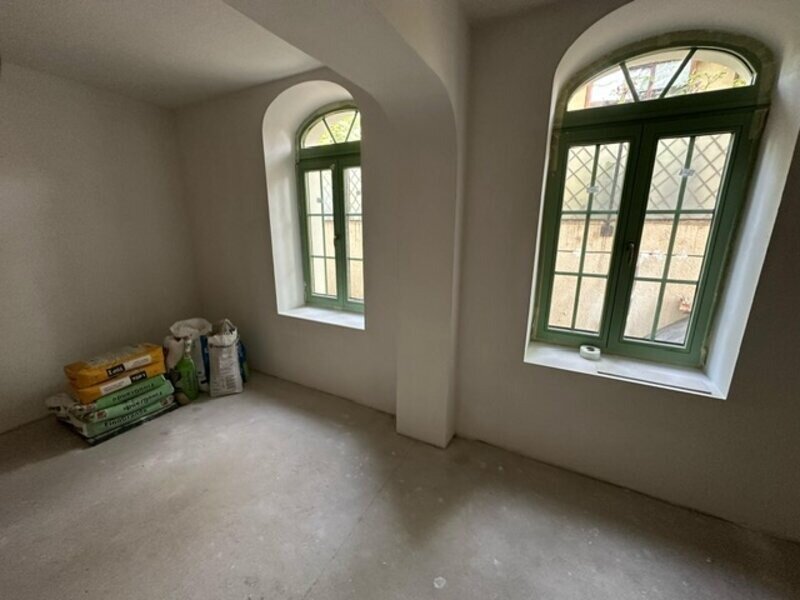 Carol vizavi Parc zona discreta superba 2 min. Parc Casa uluitor de cocheta